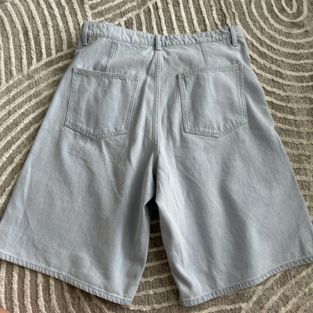Zara relaxed fit denim Bermuda shorts - Picture 4 of 4